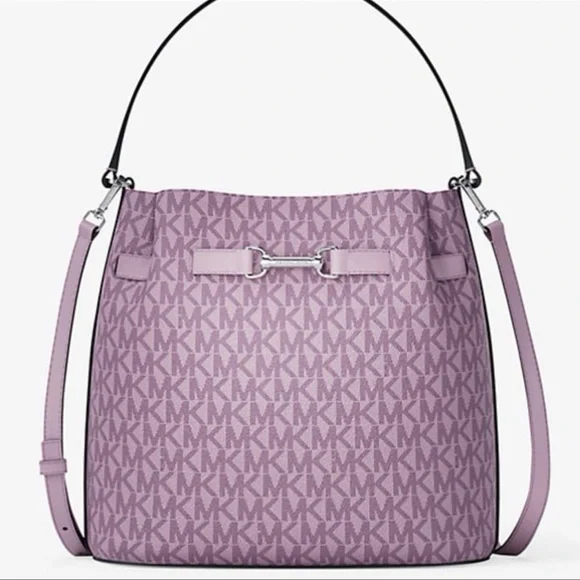 MICHAEL KORS Carson Md Logo Convertible Bucket Crossbody Shoulder
Lt Quartz
NWT - Picture 14 of 16